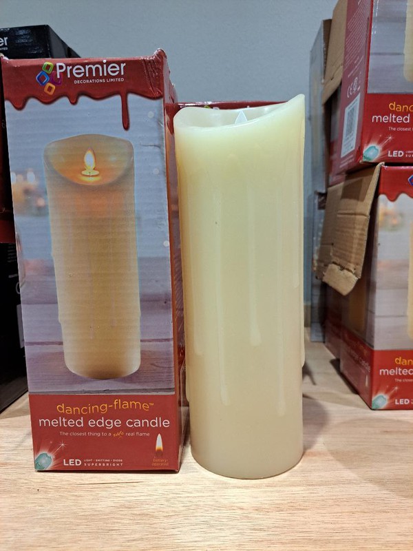 SECOND HAND LED DANCING FLAME CANDLES