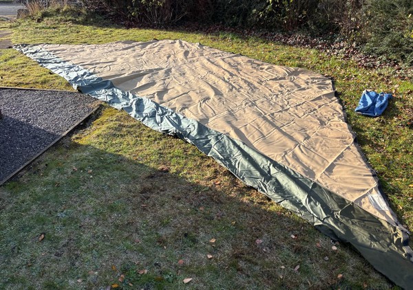 Secondhand Trapezium Joining Canvas