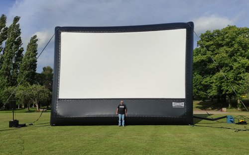 30ft Airscreen And Projector For Sale