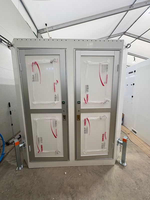 4 Bay Shower Pod Unit