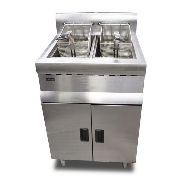 Free standing twin tank fryer for sale (Gas)