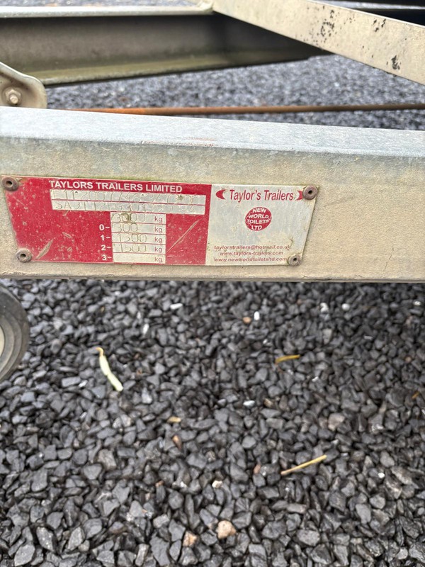 New World toilets Ltd / Taylors trailers New World toilets Ltd / Taylors trailers