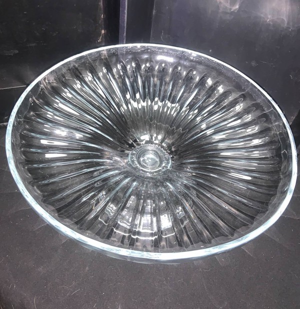 Crystal fruit bowl