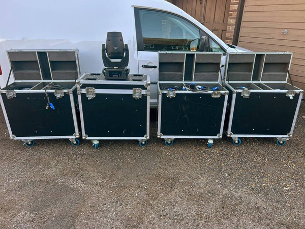 Moving head lights for bands
