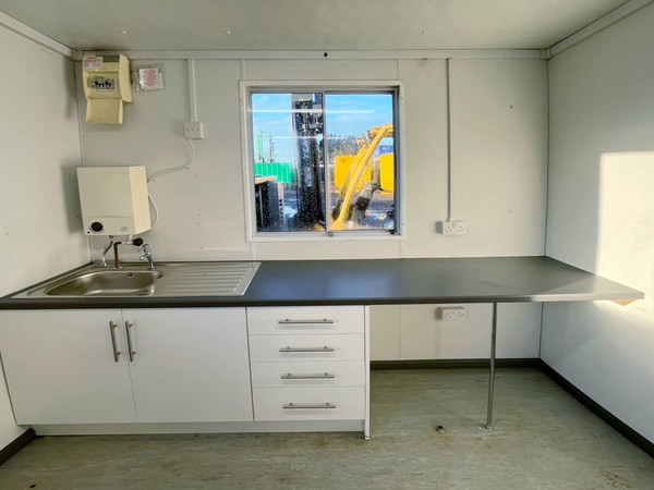 32ft x 10ft Site Office inc kitchen 32ft x 10ft Site Office inc kitchen