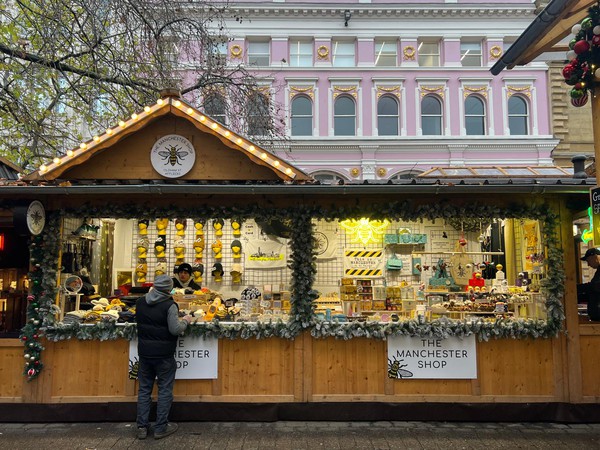 Market stall huts / Chalet for sale