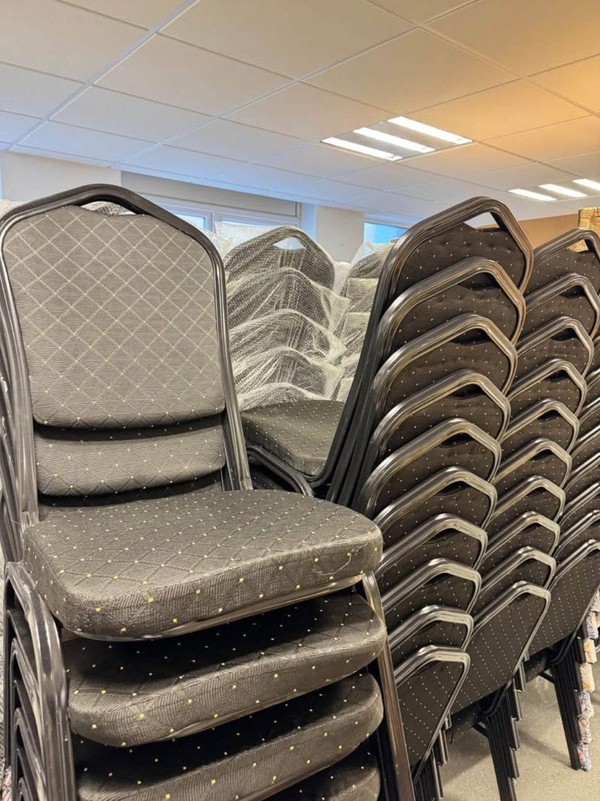 450x Stacking Dining Chairs