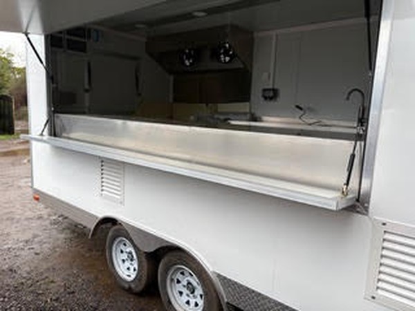 4m Catering Trailer 4m Catering Trailer