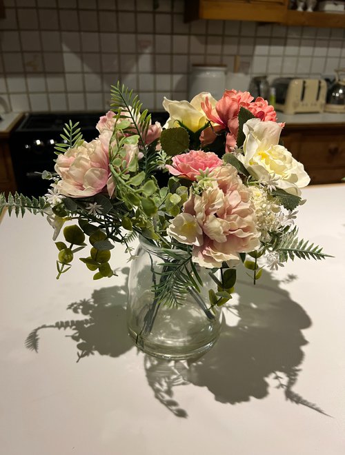 Secondhand Used 15x Artificial Flower Set For Sale