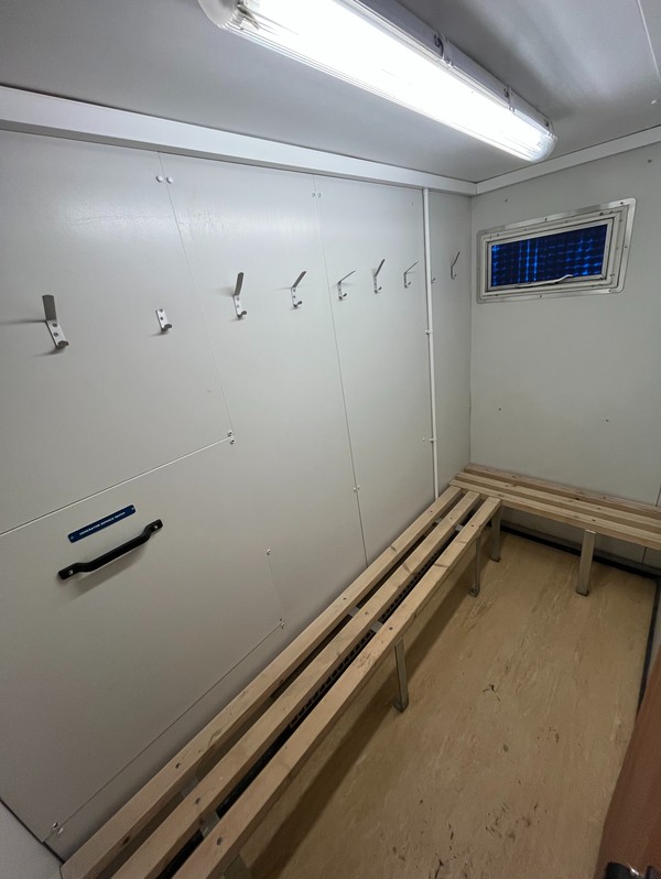 Secondhand 25ft x 9ft Welfare Cabin Secondhand 25ft x 9ft Welfare Cabin