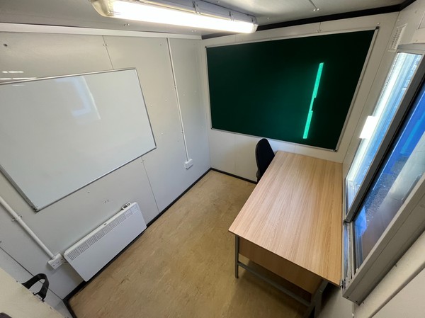 Used 25ft x 9ft Welfare Cabin Used 25ft x 9ft Welfare Cabin