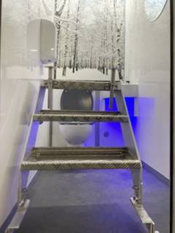 Toilet trailer with aluminium steps Toilet trailer with aluminium steps