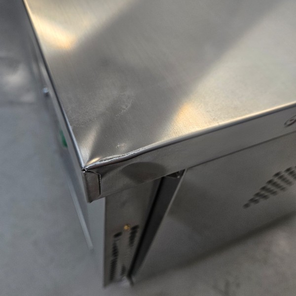 Bench fridge with B grade dammage