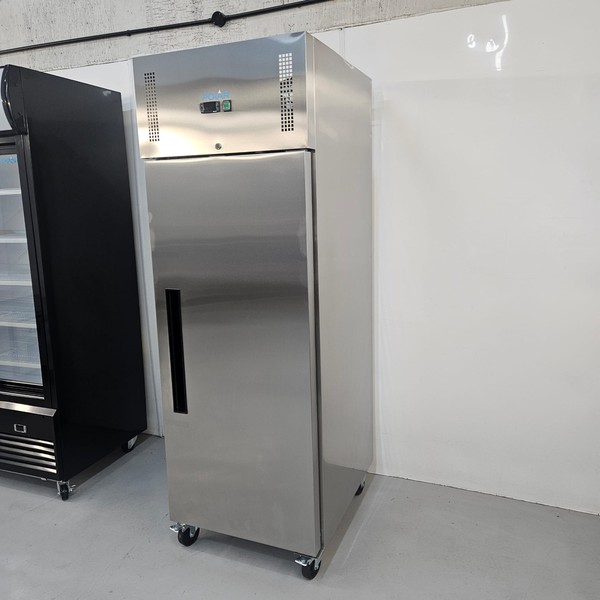 Polar Stainless Upright Fridge G592 Polar Stainless Upright Fridge G592