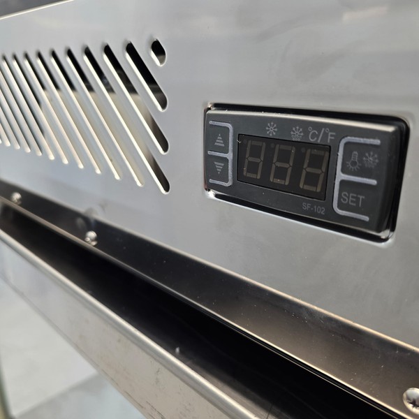 Temp display Counter top display fridge Temp display Counter top display fridge