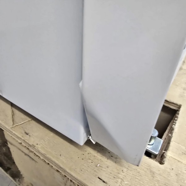 Damaged freezer display Damaged freezer display