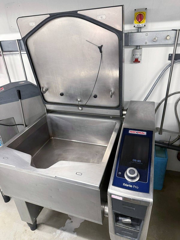 iVario Pro L Rational cooking centre iVario Pro L Rational cooking centre