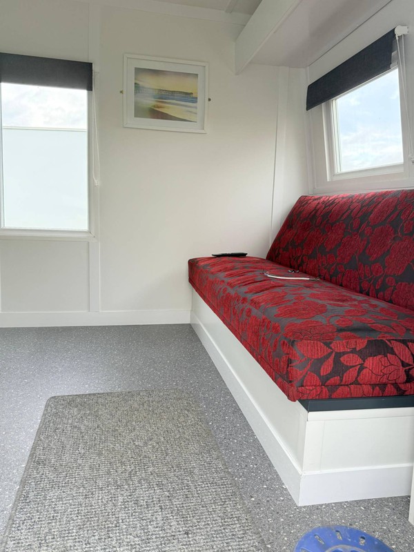 Movie makeup trailer for sale Movie makeup trailer for sale