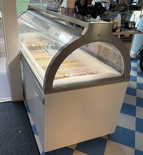 Napoli Ice Cream Freezer