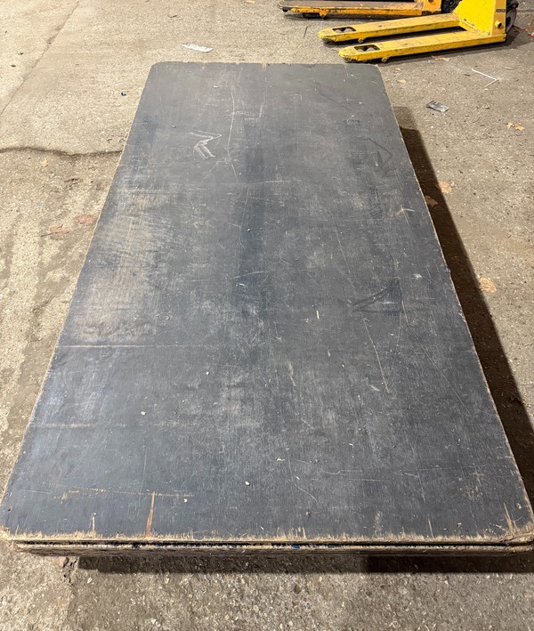 4x Stage Boards & Risers 4x Stage Boards & Risers