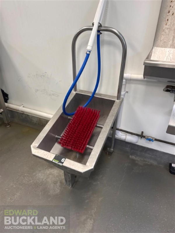 Catering Auction - Janitor's sink