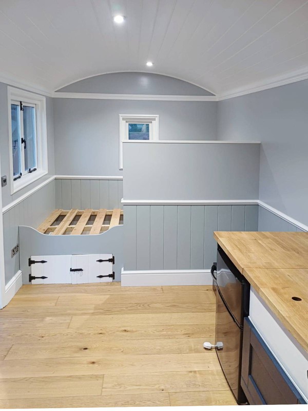 Shepherds hut with raised bed