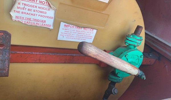 1000L Bunded Towable Fuel Bowser 1000L Bunded Towable Fuel Bowser