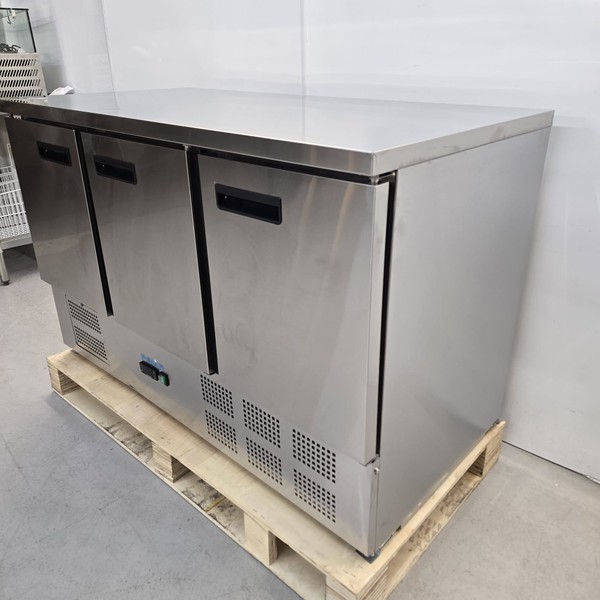 Stainless steel Three door bench fridge