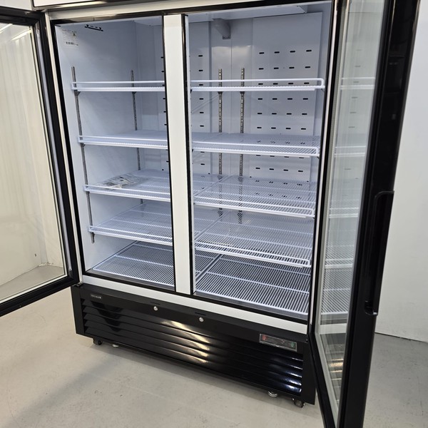 Chilled food display fridge