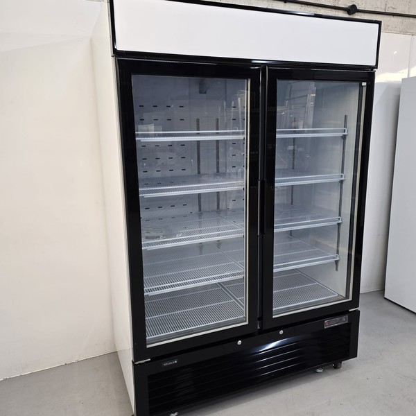 Shop display fridge for sale B Grade
