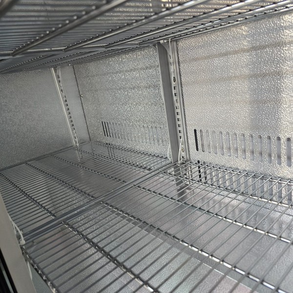 Wire shelf bottle fridge