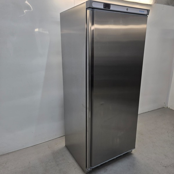 Restaurant upright freezer