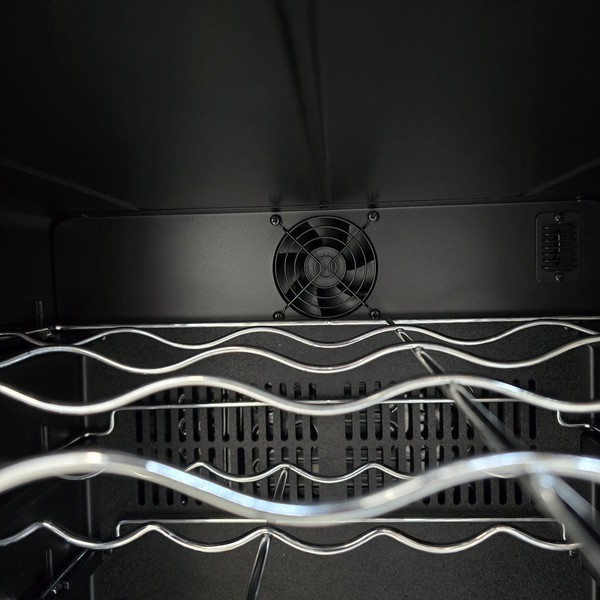 Fan cooled wine fridge