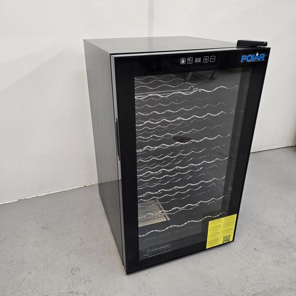 Polar Wine fridge CC067