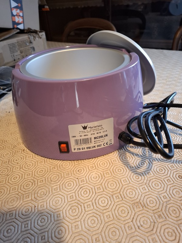 Used Chocolate Melter like new Used Chocolate Melter like new