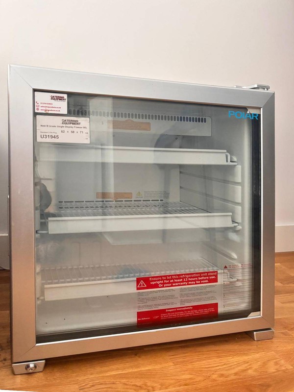 Counter top display freezer