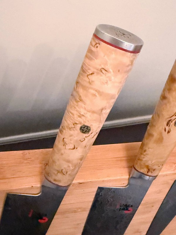 Micro carbide powder steel blades