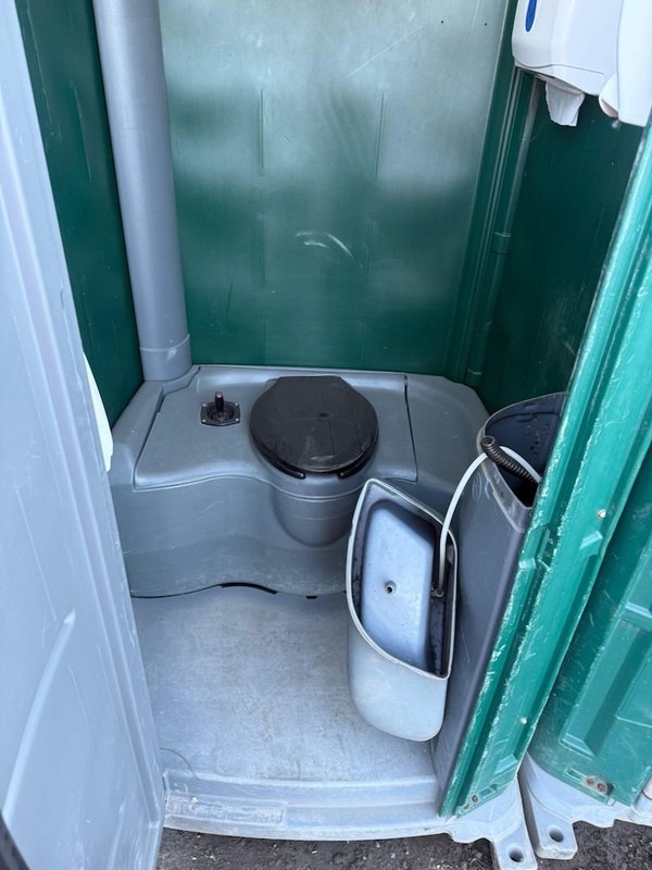 Used Portable Toilets