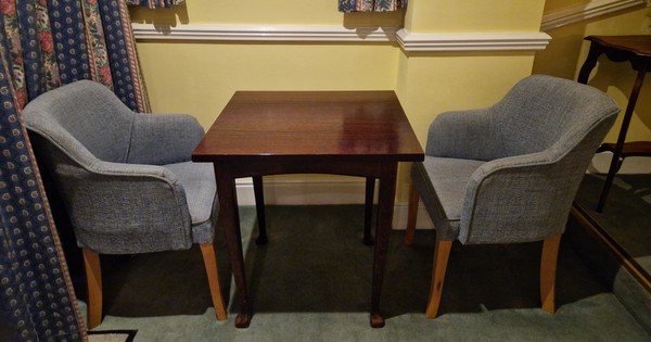 Restaurant Tables & Chairs For Sale