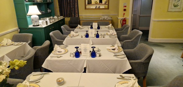 Secondhand Restaurant Tables & Chairs