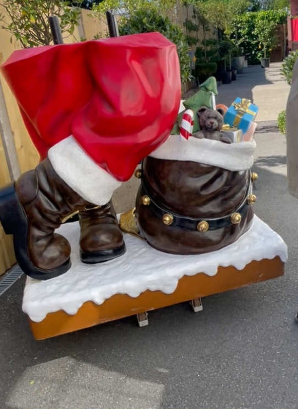Santa 9ft High - South Wales 9