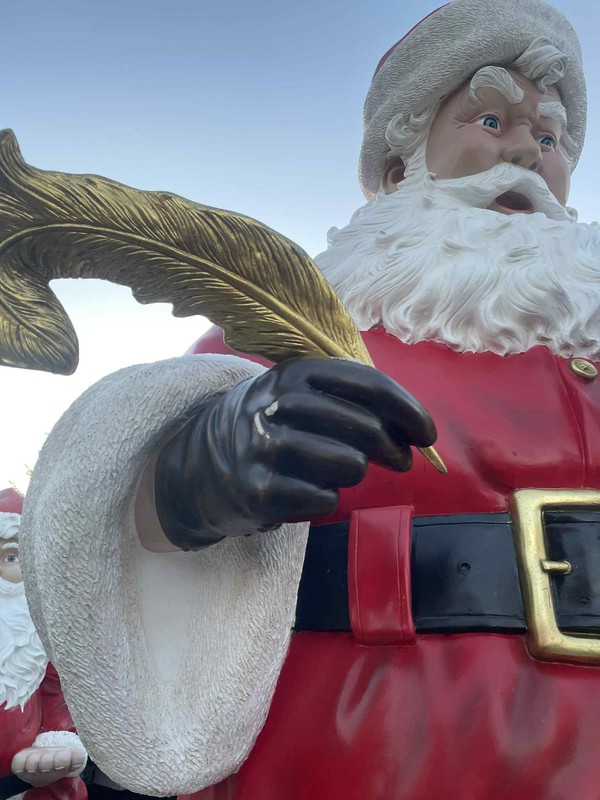 Santa 9ft High - South Wales 8