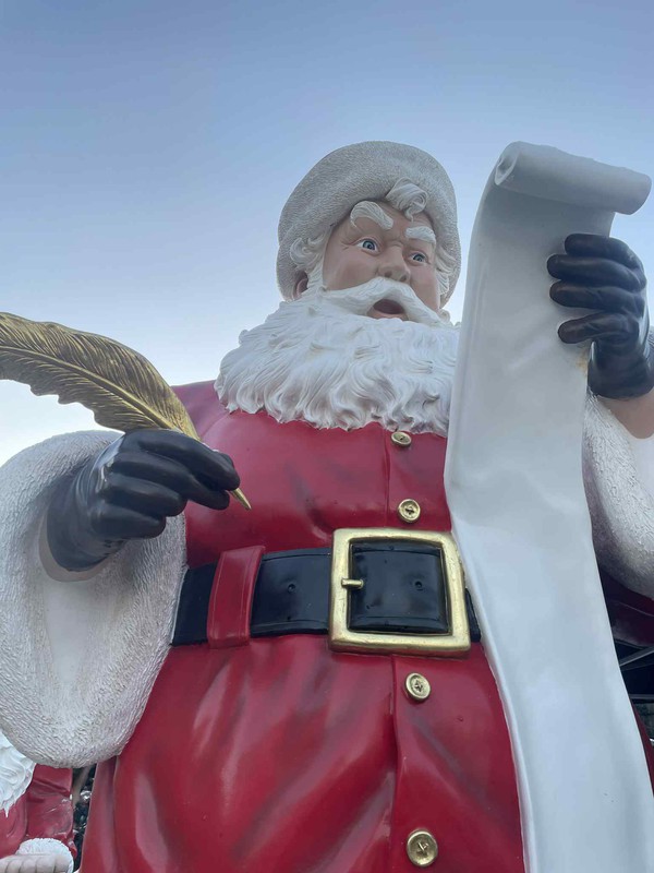 Santa 9ft High - South Wales 6