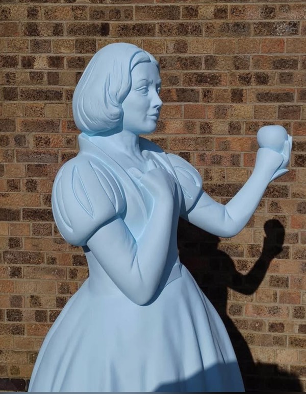 Life Size Snow White Life Size Snow White