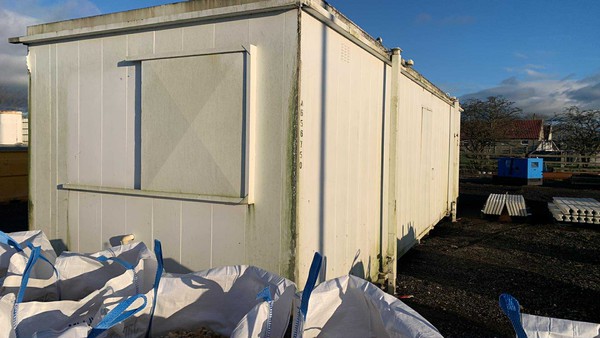 Spares or repair 32' x 10' anti vandal office canteen