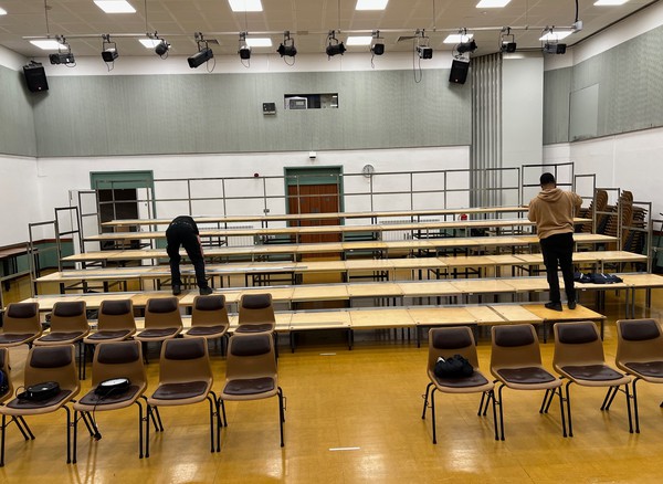 Stage Systems Q Build Stage For Sale