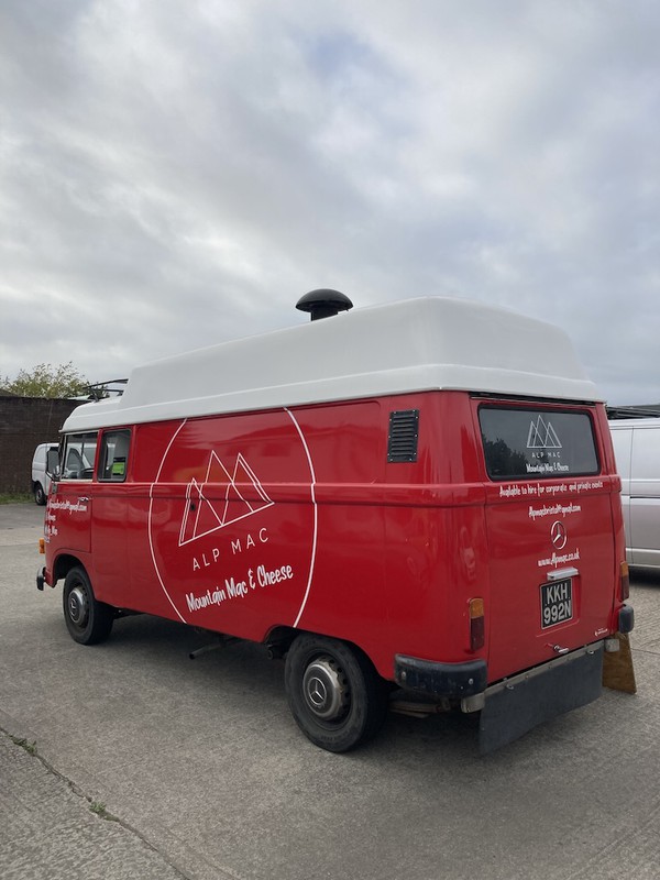 1974 Mercedes 306D street food truck