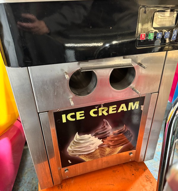 2x Soft Serve Ice Cream Machine For Sale