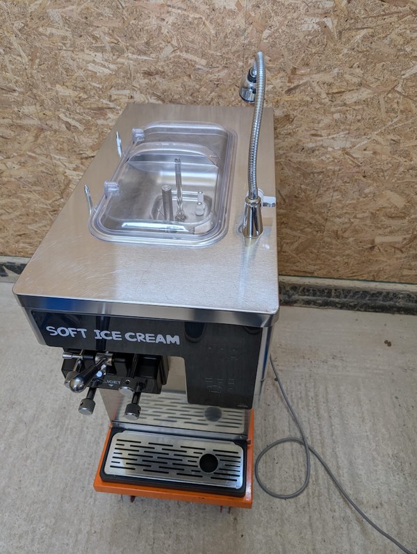 2x ICETRO 301TH Soft Serve Ice Cream Machines - Oxfordshire 12