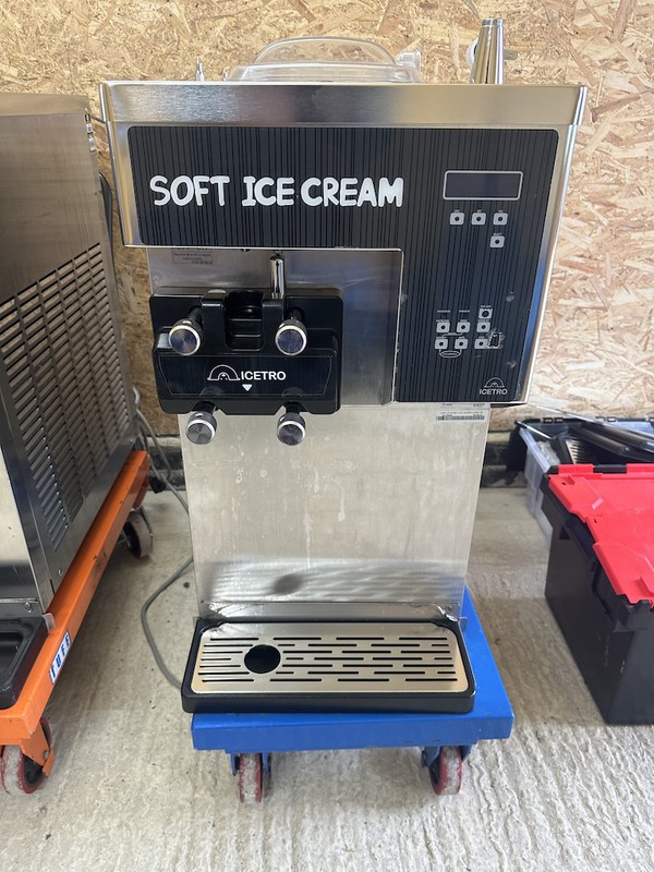 2x ICETRO 301TH Soft Serve Ice Cream Machines - Oxfordshire 6